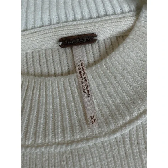 Free People Womens Sweater Size Medium White - Picture 3 of 4